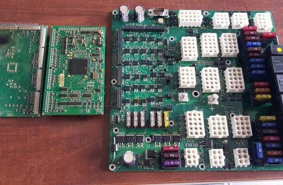 Board Volvo 15212047-P01 12V 24V