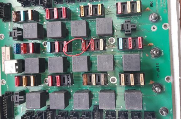 Naprawa instalacji i elektroniki board EW140B repair 14375098