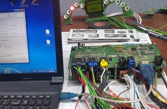 Naprawa repair servis ecu  elektronika Schaeff SKL824