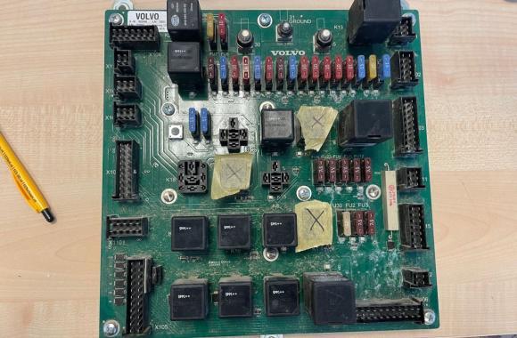 U63305B VOLVO L20F ECU