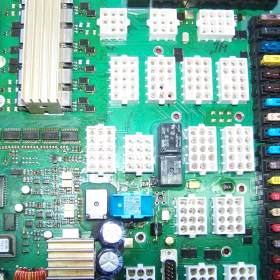 Volvo ecu l30b l35b naprawa elektroniki