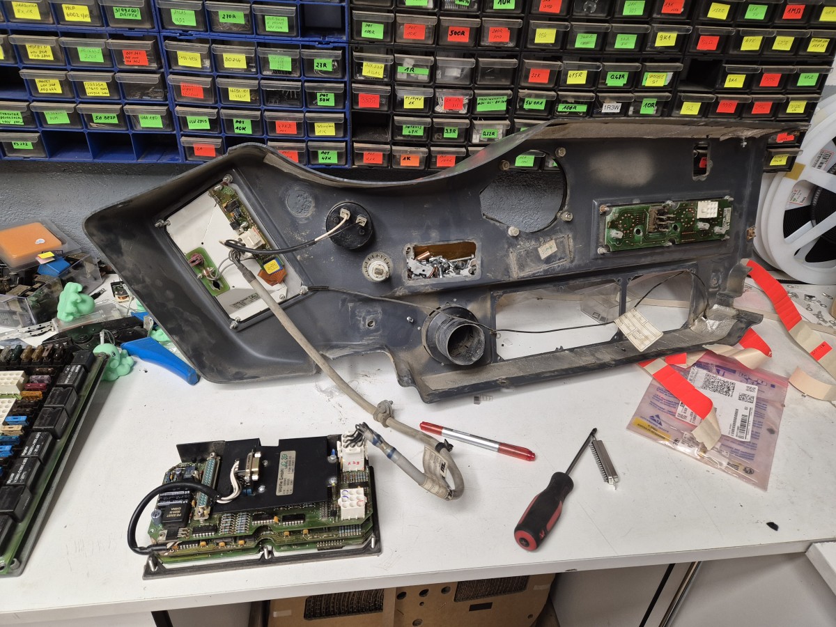 Liebherr L544 Naprawa elektoroniki