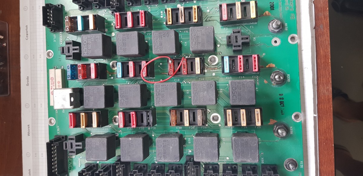 Naprawa instalacji i elektroniki board EW140B repair 14375098