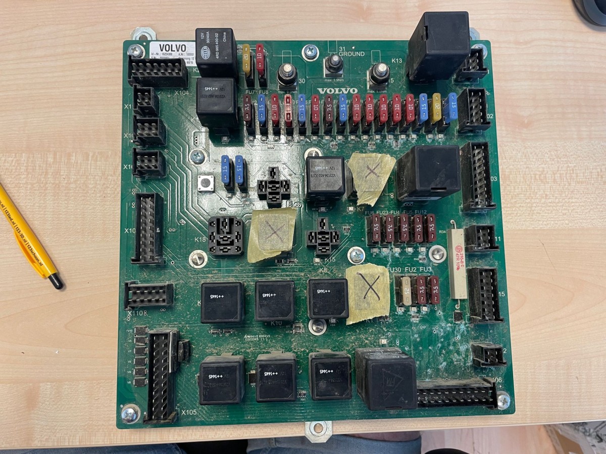 U63305B VOLVO L20F ECU